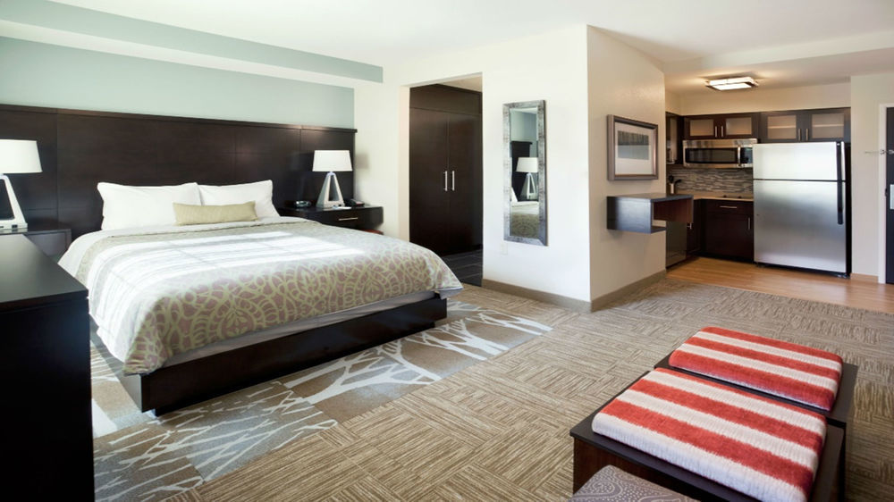 Staybridge Suites Corona South By Ihg Extérieur photo