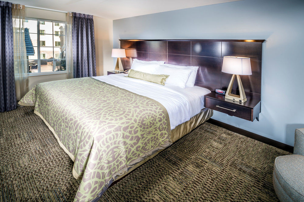 Staybridge Suites Corona South By Ihg Extérieur photo
