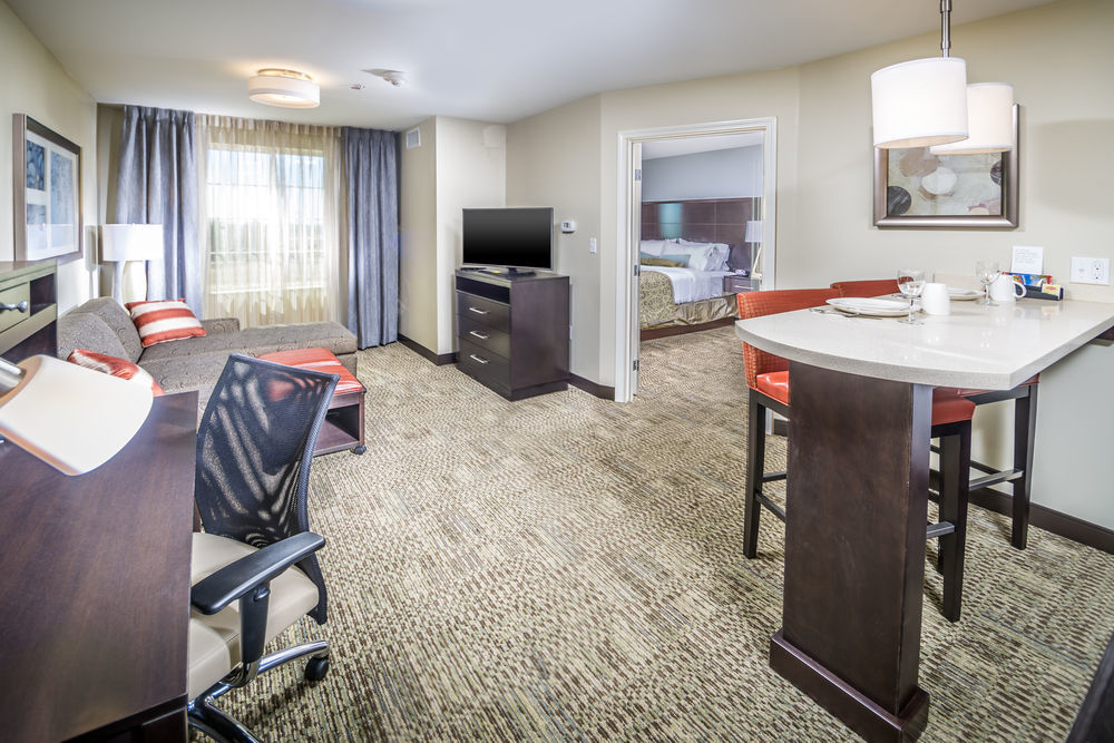 Staybridge Suites Corona South By Ihg Extérieur photo
