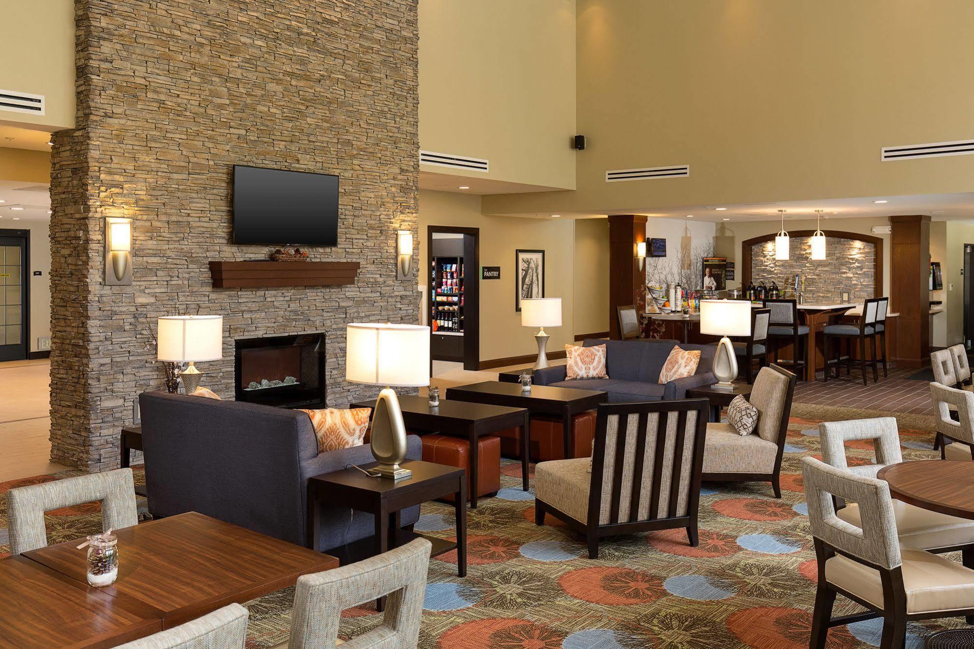 Staybridge Suites Corona South By Ihg Extérieur photo