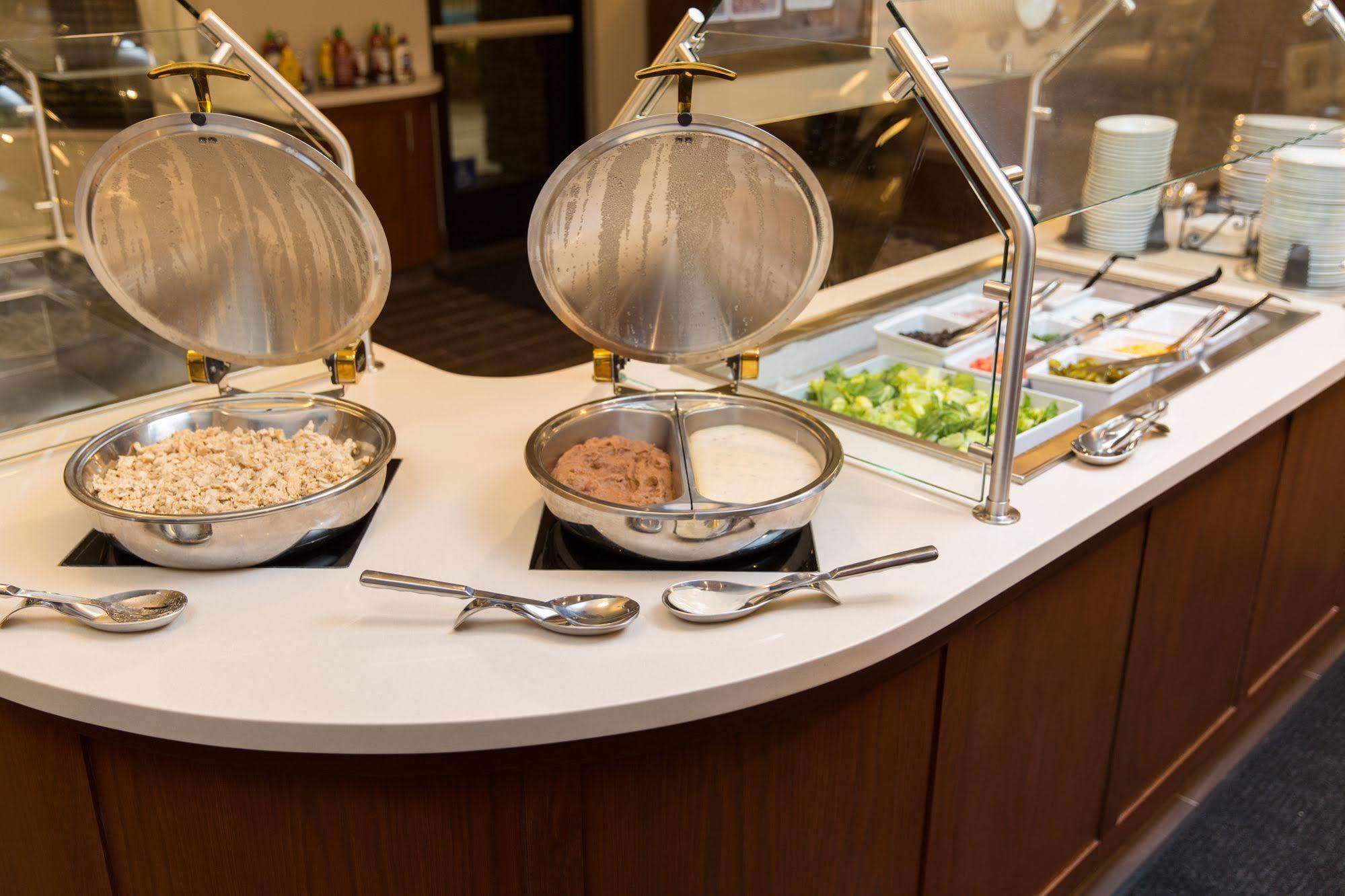 Staybridge Suites Corona South By Ihg Extérieur photo