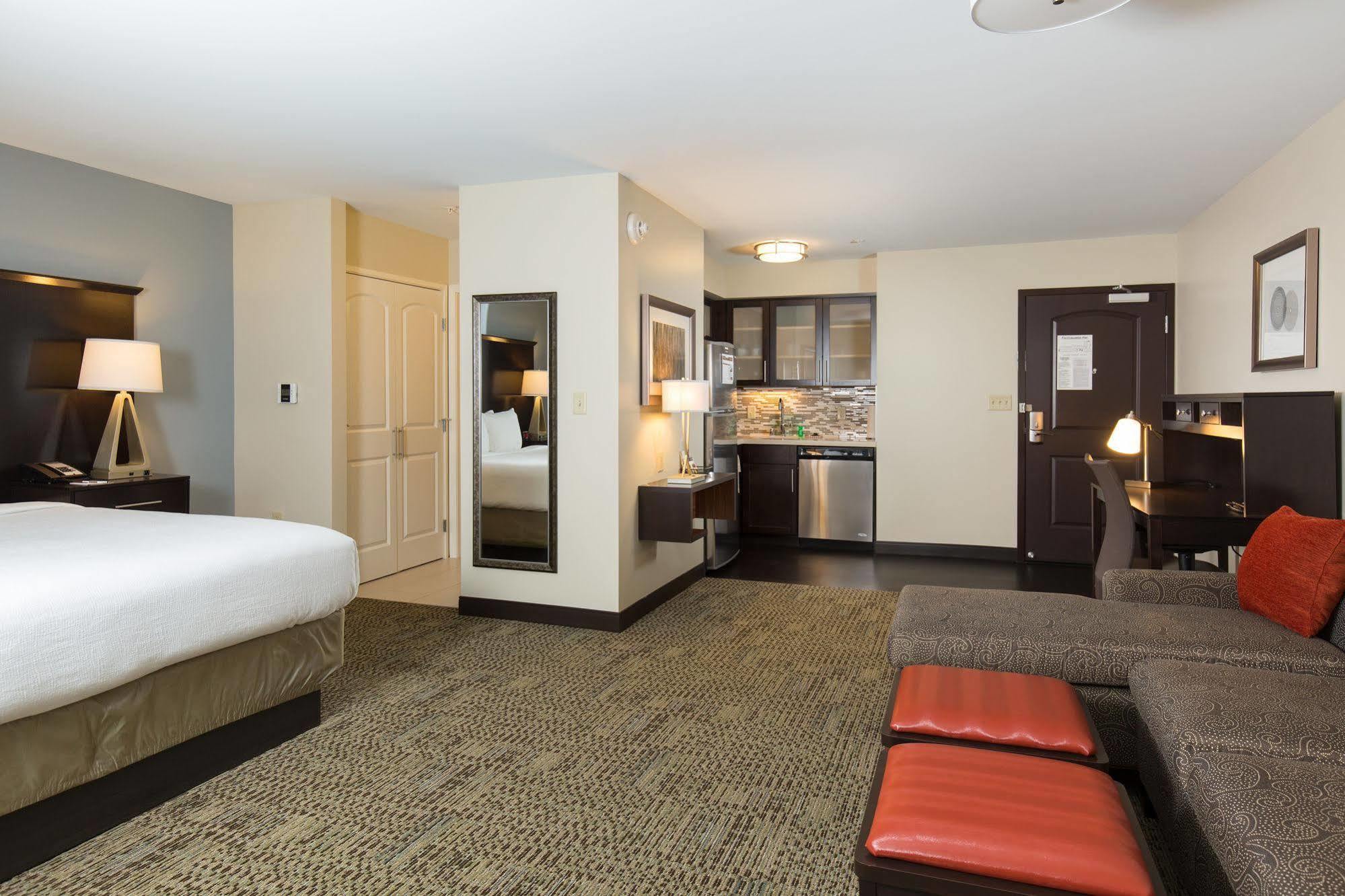 Staybridge Suites Corona South By Ihg Extérieur photo