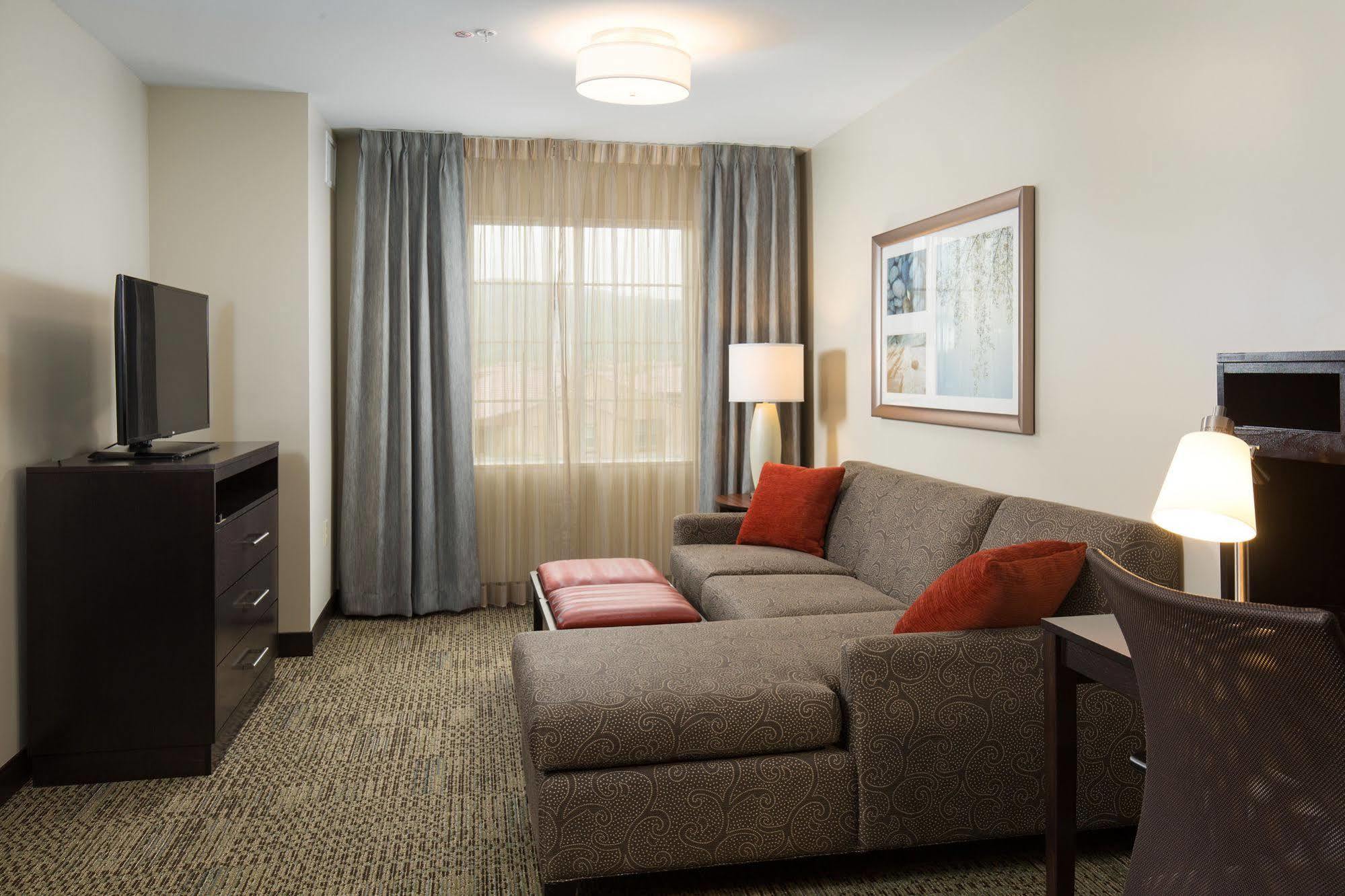 Staybridge Suites Corona South By Ihg Extérieur photo
