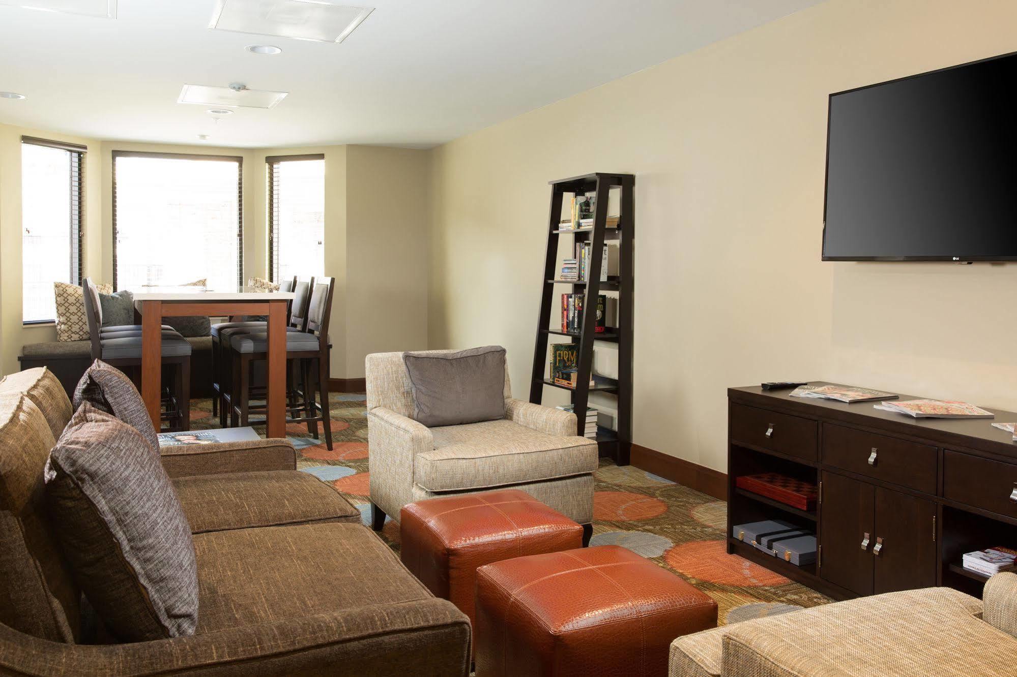 Staybridge Suites Corona South By Ihg Extérieur photo