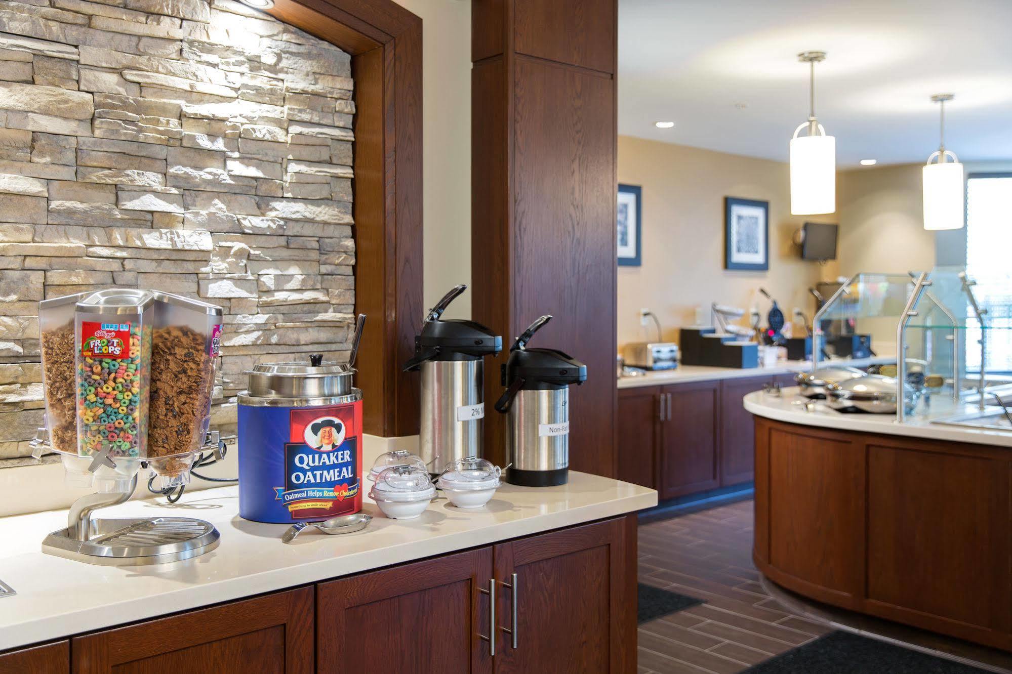 Staybridge Suites Corona South By Ihg Extérieur photo