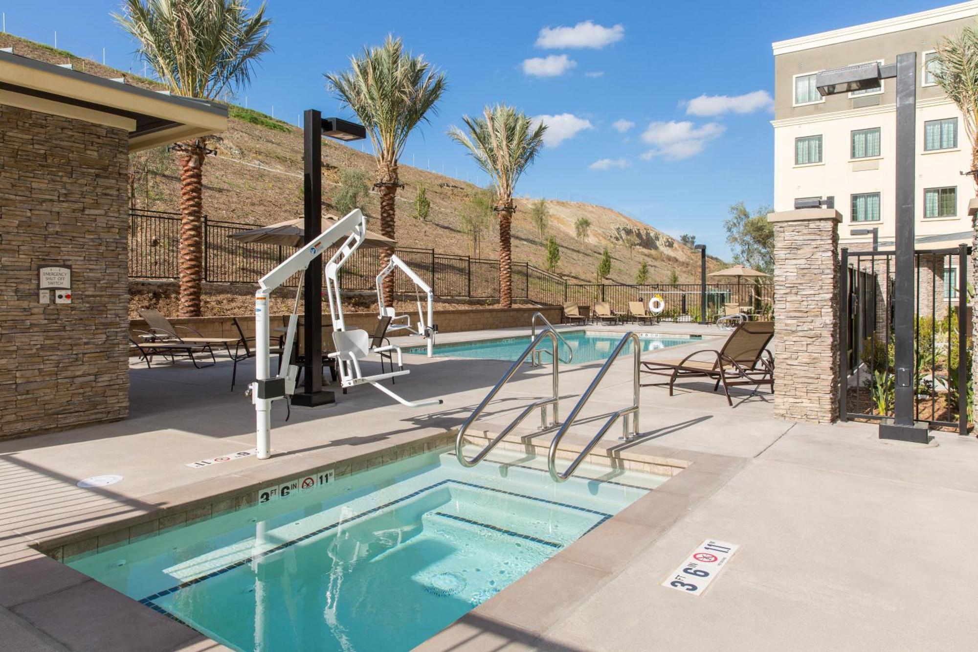 Staybridge Suites Corona South By Ihg Extérieur photo
